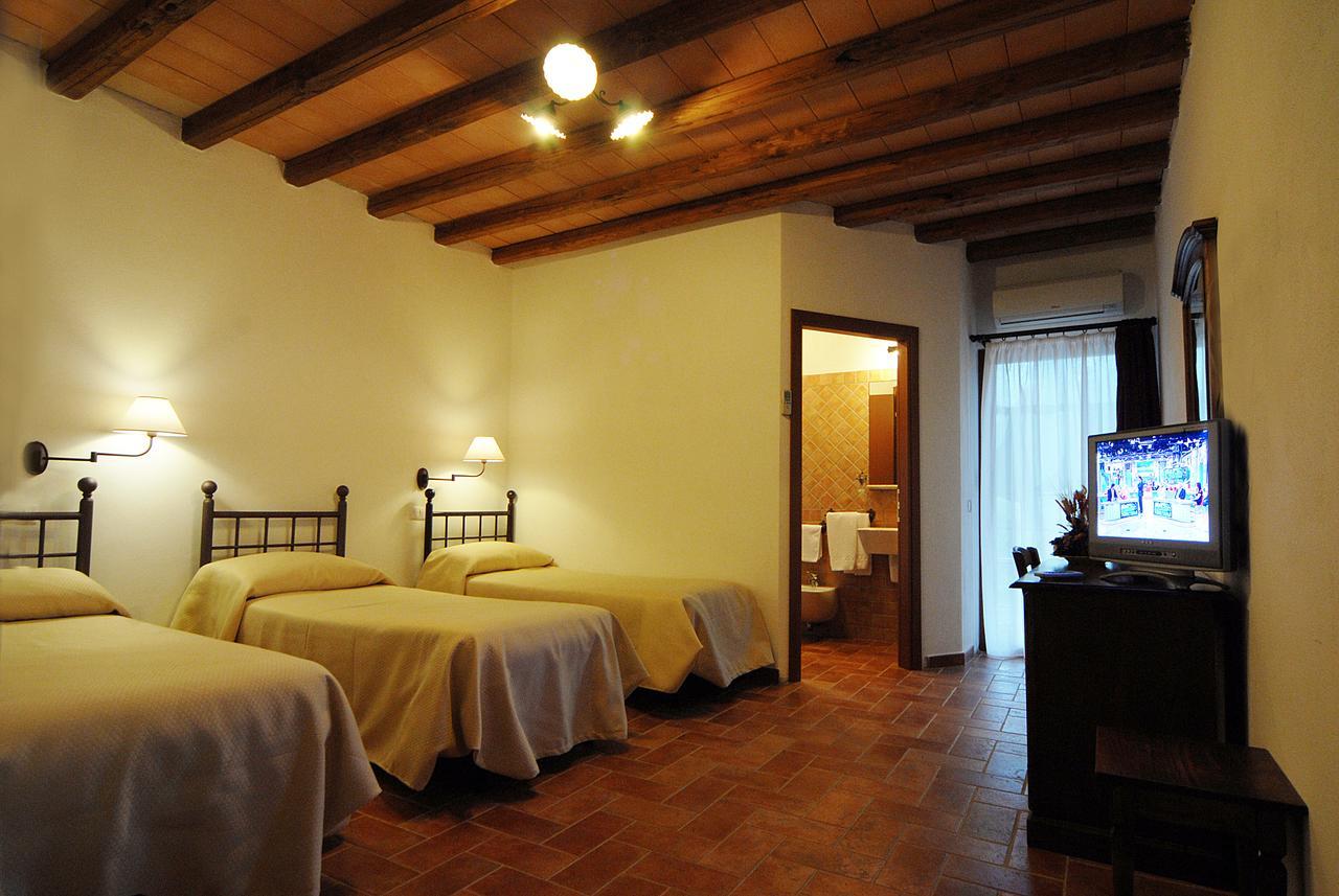 Hotel Ristorante da Righetto Campagnano Di Roma Esterno foto